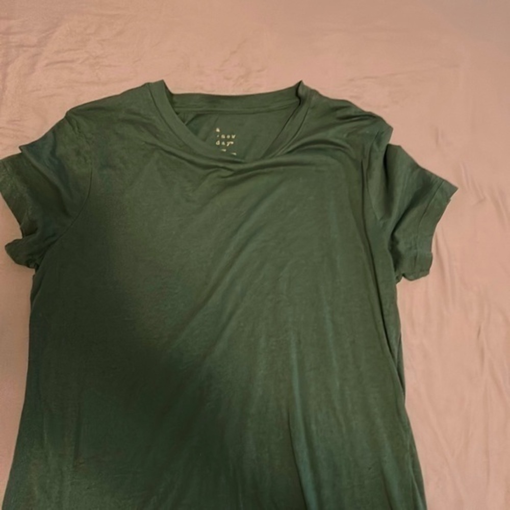 Green t shirt